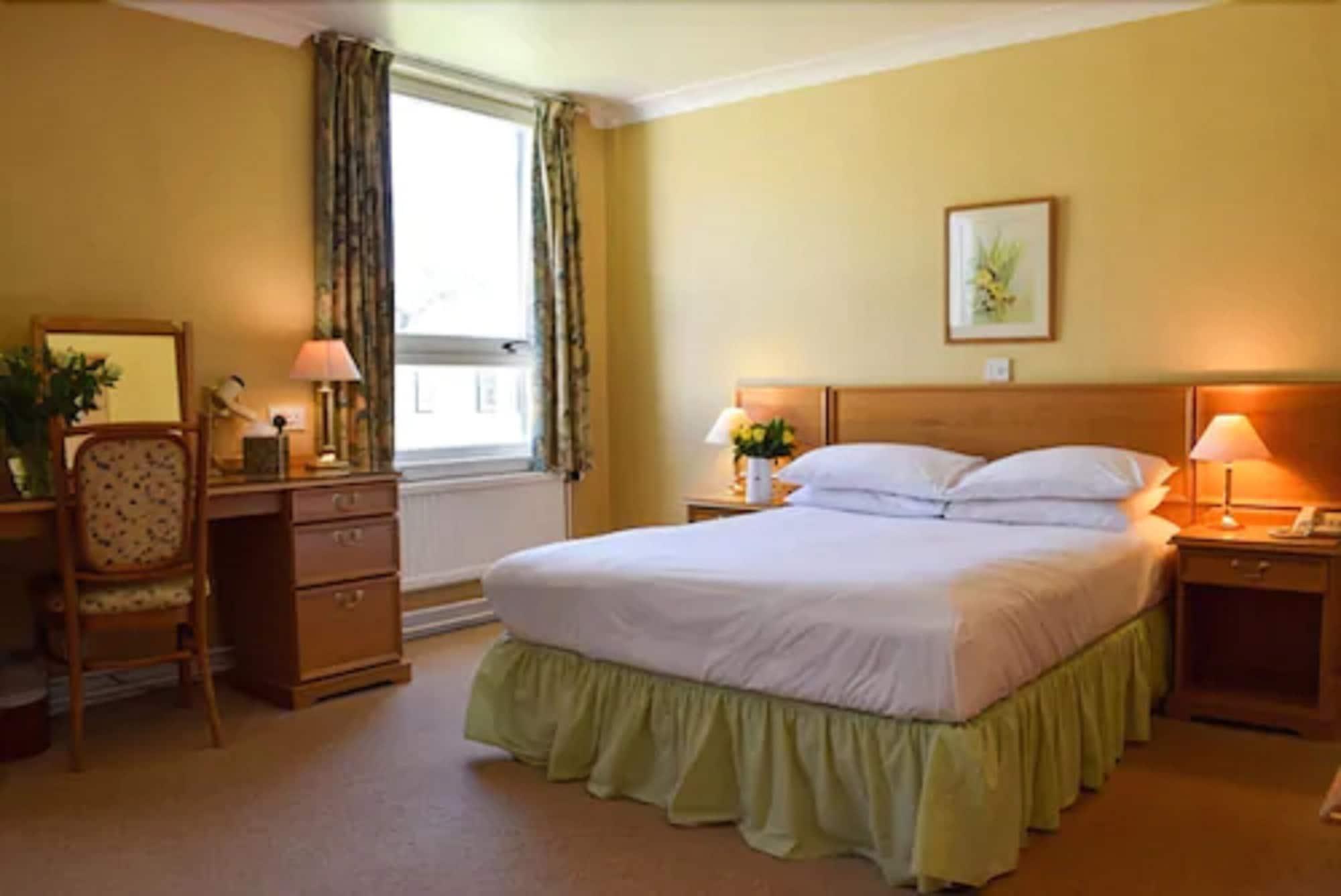Green Hotel Кинрос Екстериор снимка