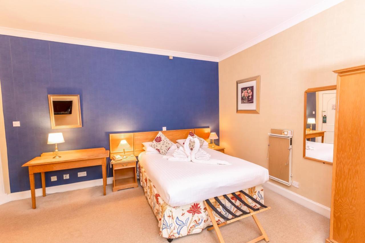 Green Hotel Кинрос Екстериор снимка