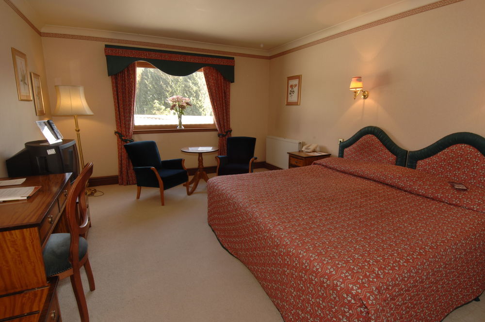 Green Hotel Кинрос Екстериор снимка